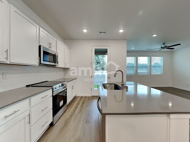 Foto del edificio - 5048 Washington St SE