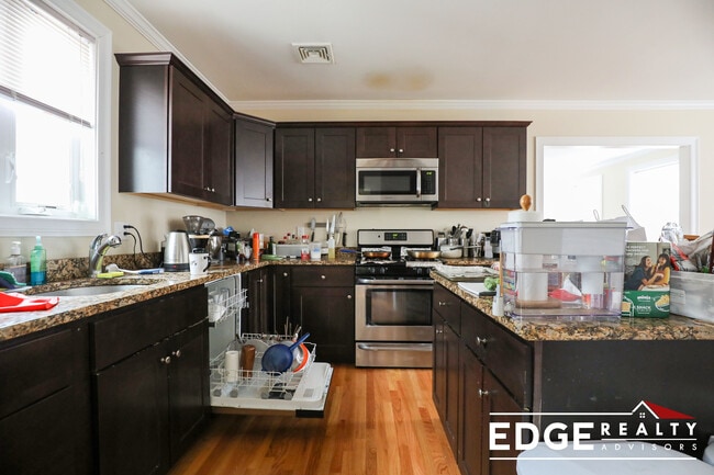 Foto del edificio - 46 Atkins St