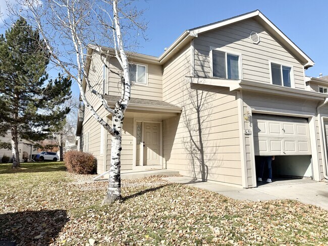 Building Photo - 1637 Westbridge Dr