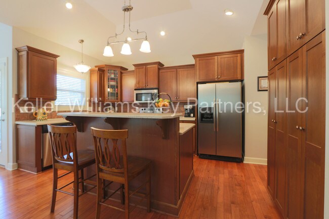 Building Photo - 11035 Cernech Road , Kansas City , KS , 66109