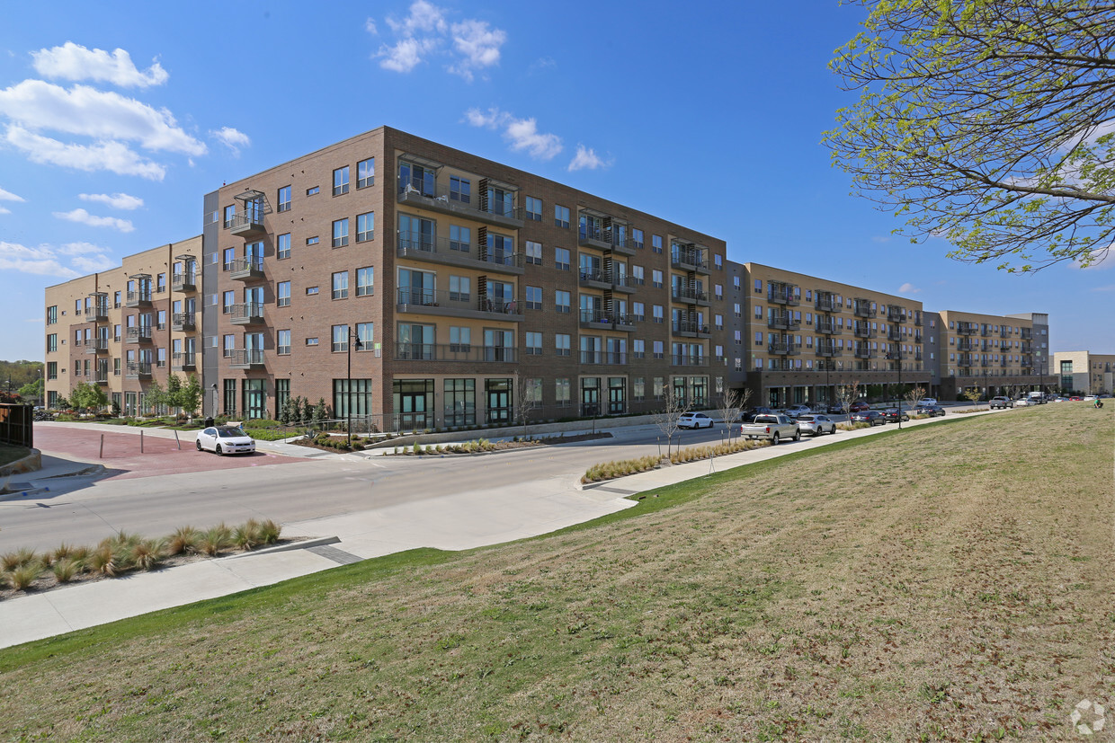 Primary Photo - The Lofts at Palisades Apartments