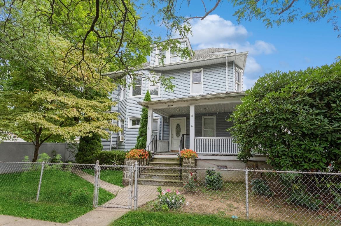 Primary Photo - 15 President St