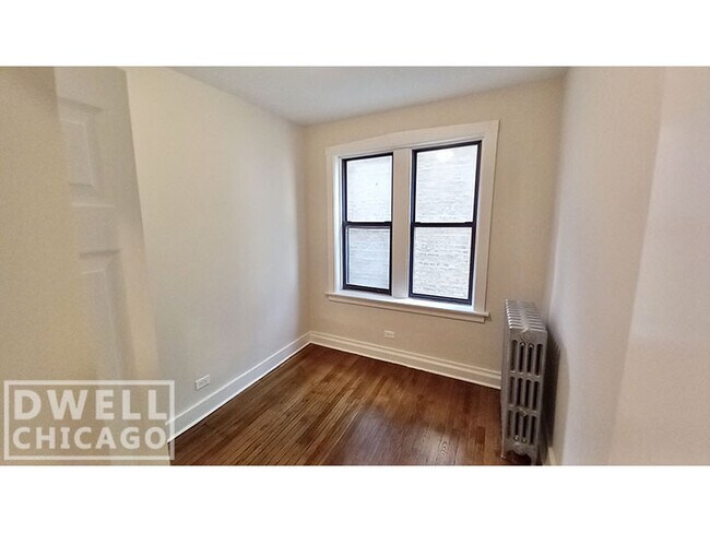 Building Photo - 1550 N Kedzie Ave