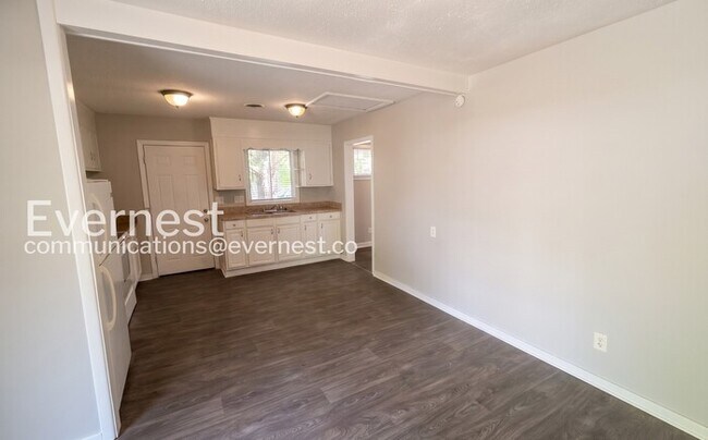 Foto del edificio - 224 13th Ave NE