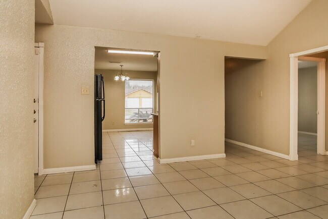 Foto del edificio - 2007 Deerhurst Ln