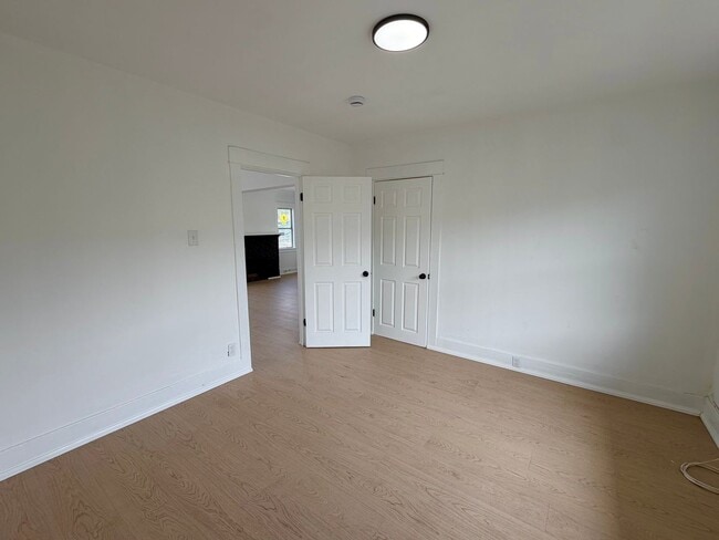 Building Photo - 7707 Miramonte Blvd