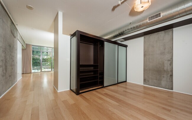 Foto del edificio - 1100 S Hope St