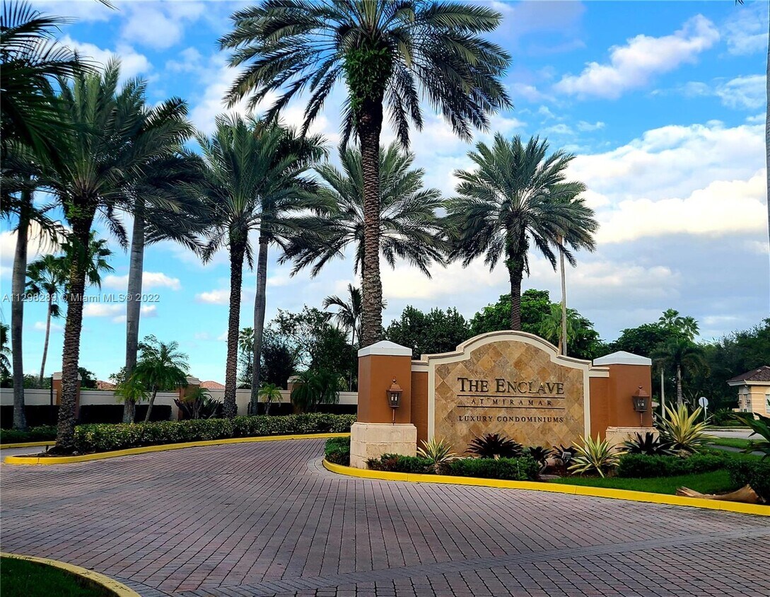 2103 Renaissance Blvd Unit 302, Miramar, FL 33025 Condo for Rent in