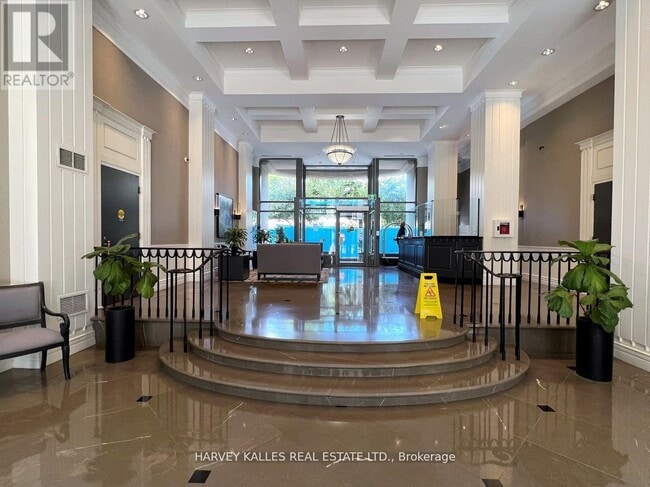 Photo du bâtiment - 1 Balmoral Ave