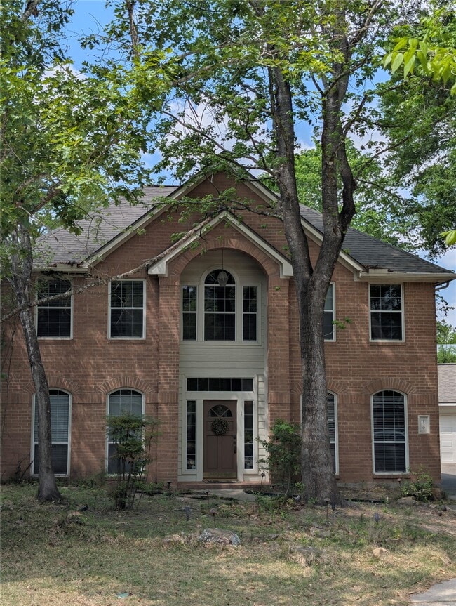 Building Photo - 130 Songful Woods Pl