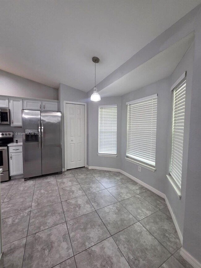 Foto del edificio - 6640 NW 48th Terrace