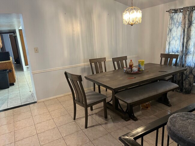 Foto del edificio - 211 Chamberland Ct