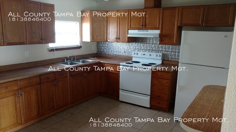 Charming 3 bedroom 1 bathroom apartment - Charming  3 bedroom 1 bathroom apartment