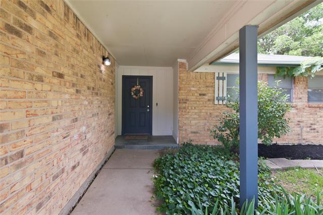 Foto del edificio - 6017 Blueridge Dr