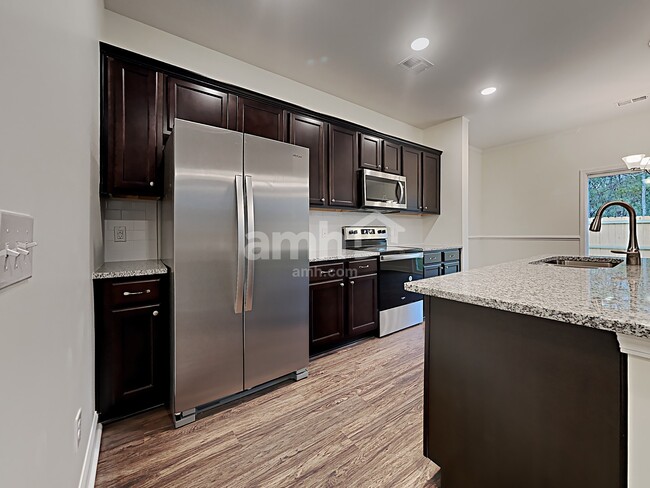 Foto del edificio - 1833 Produce Ln