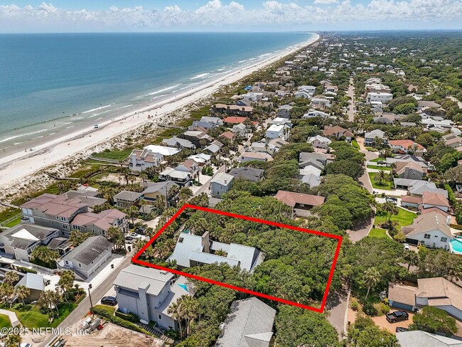 Building Photo - 1927 Beachside Ct