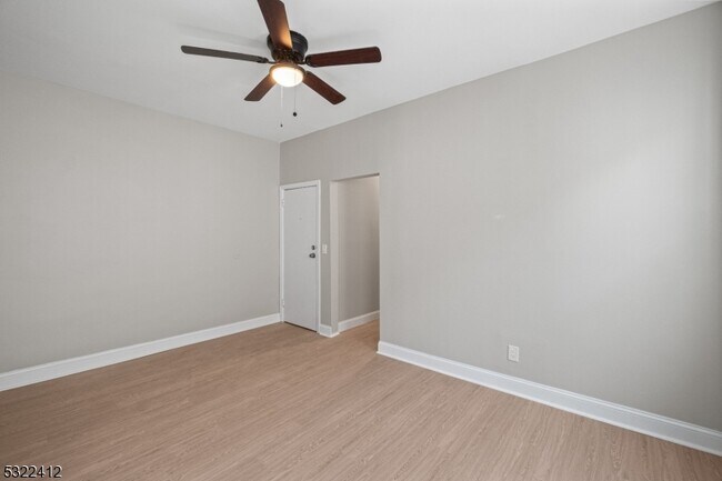 Foto del edificio - 201-203 Watchung Ave