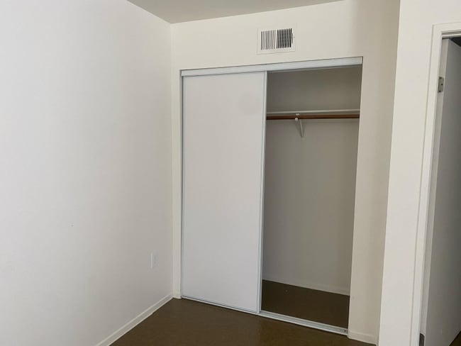 Foto del edificio - 2580 N Soto St