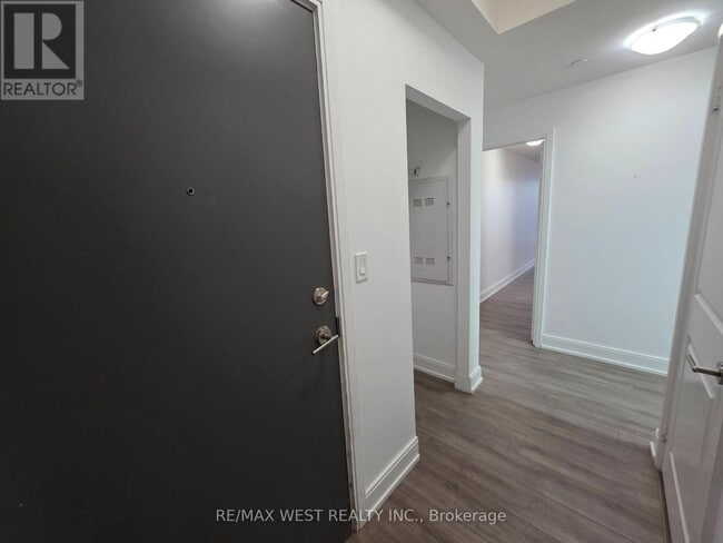 Photo du bâtiment - 9608 Yonge St