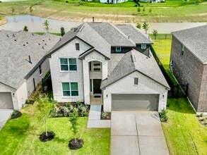 Building Photo - 27231 Blue Pool Dr