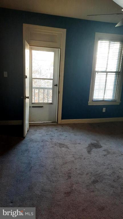 Foto del edificio - 238 Muench St