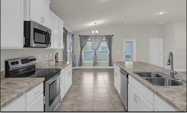 Building Photo - 430 Panaro Ln