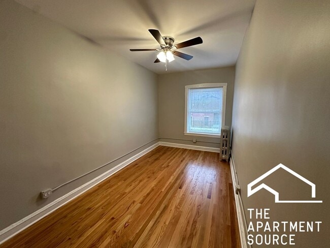 Building Photo - 4912 N Saint Louis Ave