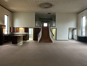 Building Photo - 624 Chestnut St