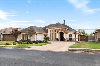 Building Photo - 1304 Rocotillo Ln
