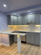 Building Photo - 45 Oval Rd