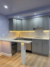 Building Photo - 45 Oval Rd