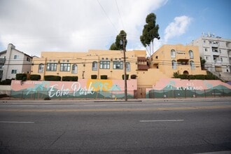 Building Photo - 425 N Alvarado St