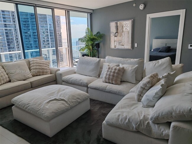 Foto del edificio - 200 Biscayne Blvd Way