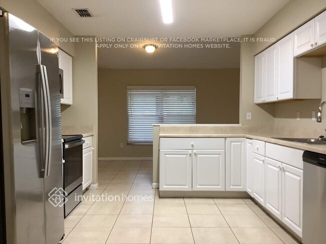 Foto del edificio - 3034 Annadale Cir