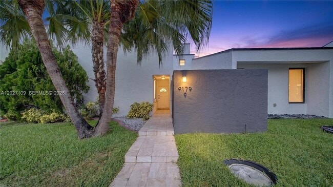Photo - 9179 Fontainebleau Blvd Apartment