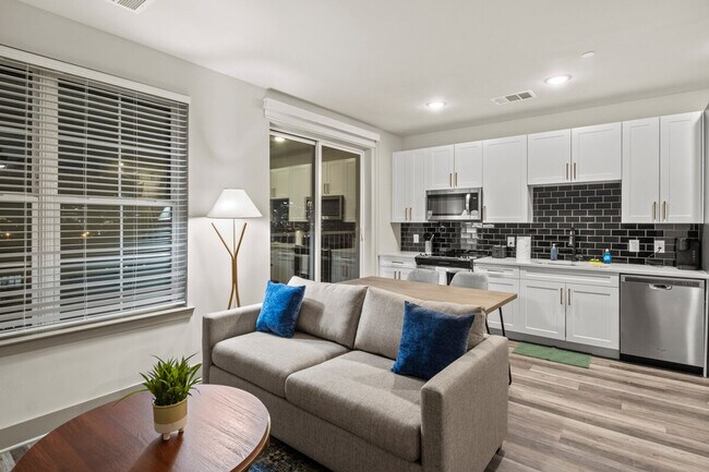 Foto del edificio - 2026 Clifton Ave