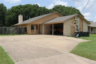 Building Photo - 803 Kimberly St