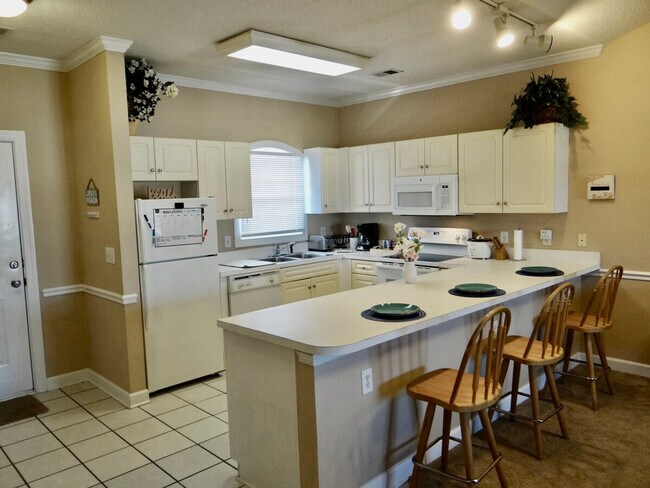 Building Photo - 3973 Forsythia Ct