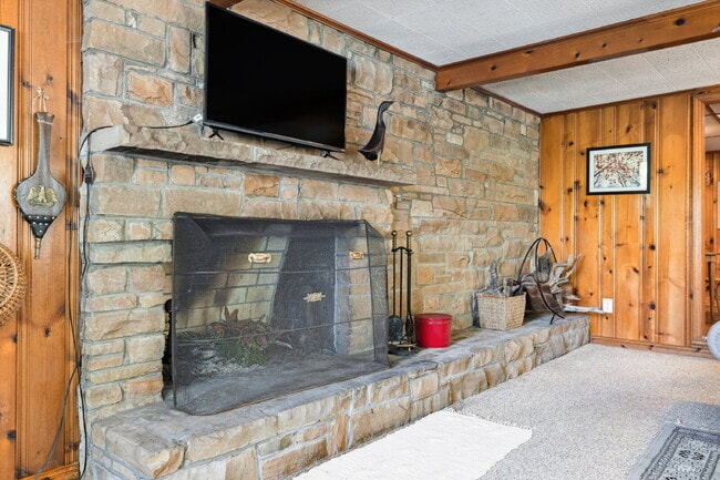 Building Photo - 4116 Tuffy Ln