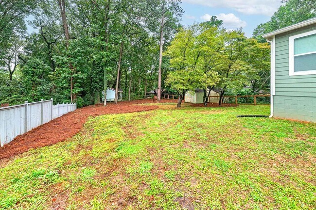 Building Photo - 1695 Dresden Dr