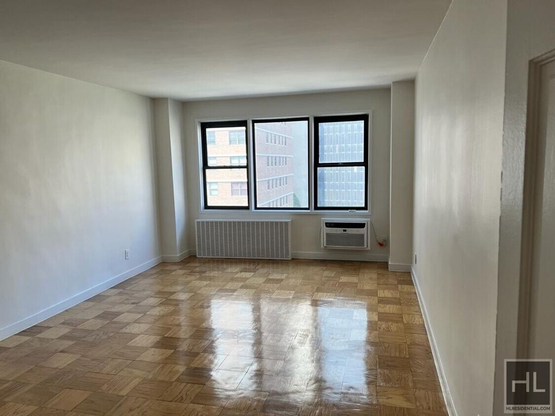Primary Photo - EAST 36 STREET