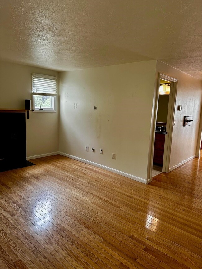 Building Photo - 41 Albury Stone Cir