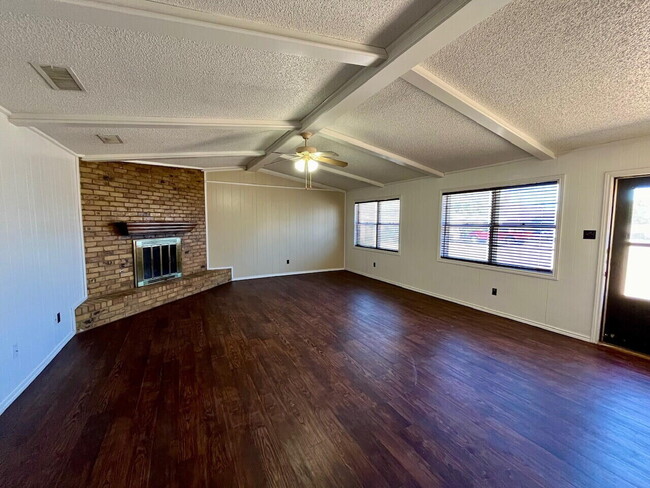 Building Photo - 2308 74th St