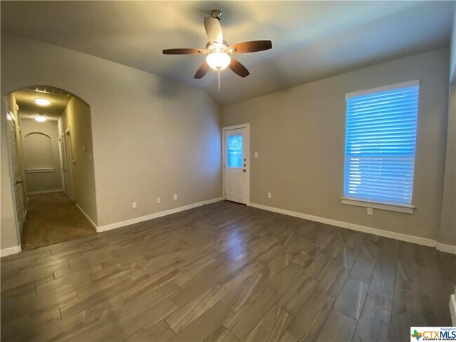 Foto del edificio - 1159 Creekside Orchard