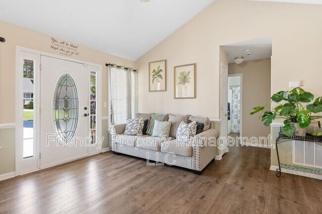 Foto del edificio - 1608 Rogers Pointe Ln