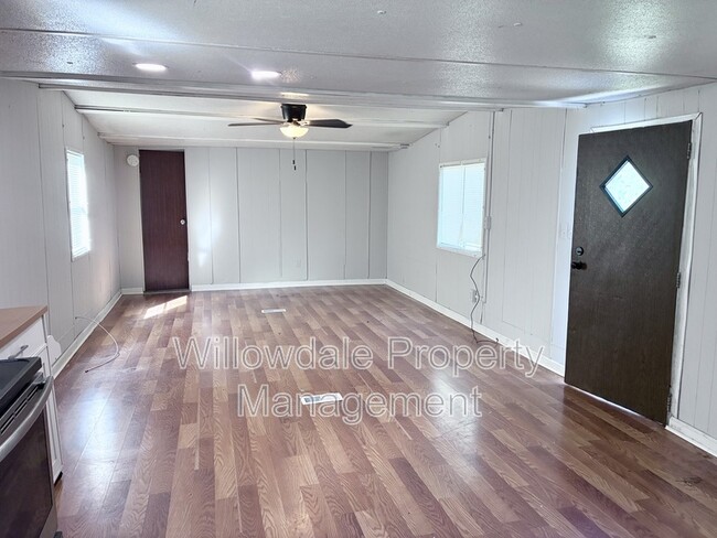 Foto del edificio - 3020 Rustic Country Dr