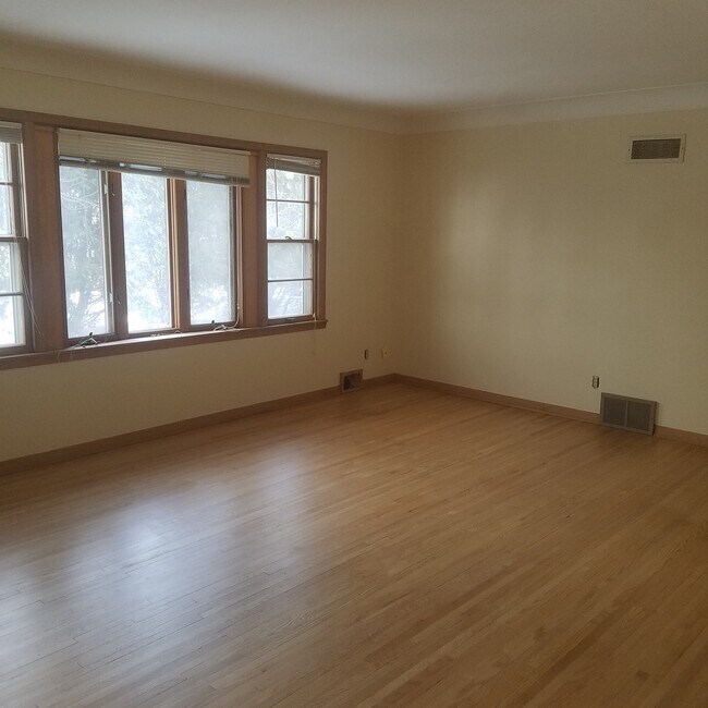 Foto del edificio - 1816 44th Ave NE