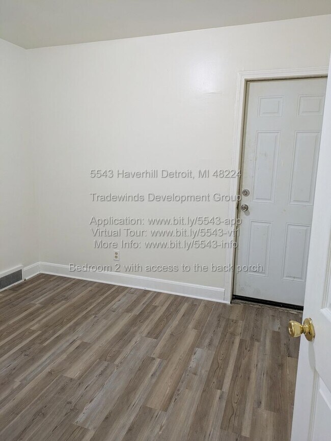 Foto del edificio - 5543 Haverhill St