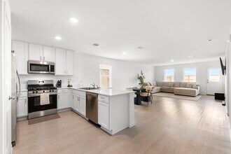 Building Photo - 16707 Rolling Pasture Ln