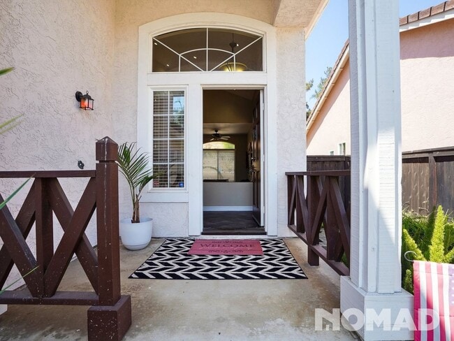 Building Photo - 4 Bedroom Single Family Home in San Marcos